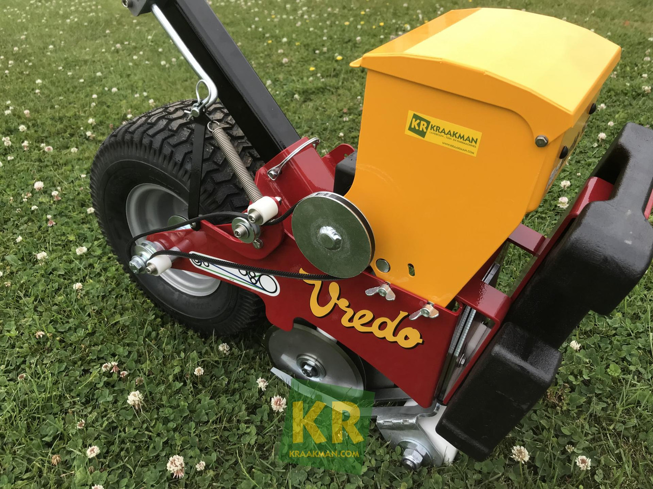 Turf Buddy Vredo - Augsnes apstrādes tehnika: foto 4 Turf Buddy Vredo - Augsnes apstrādes tehnika: foto 4
