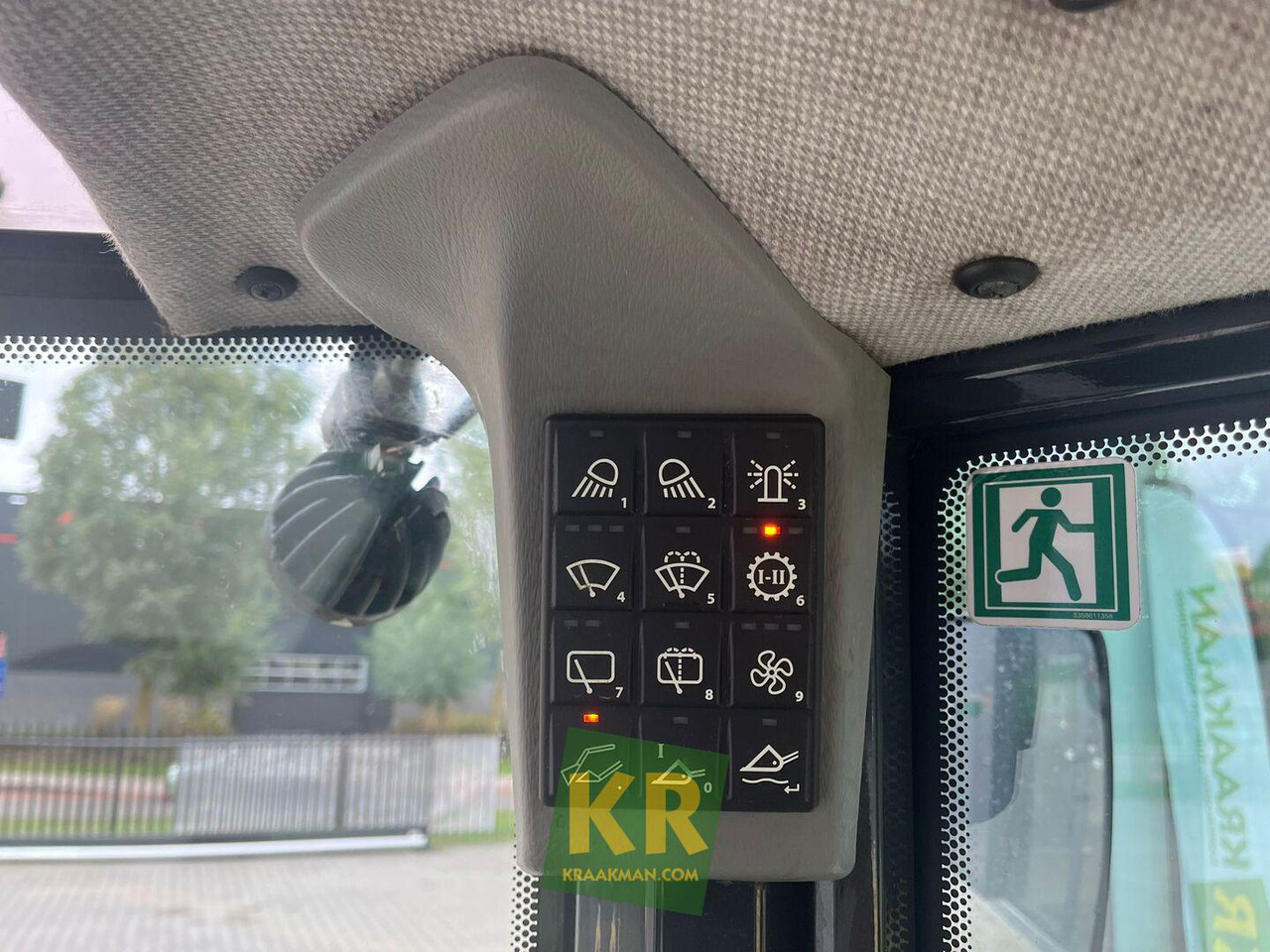 V100 shovel Yanmar - Riteņu iekrāvējs: foto 4 V100 shovel Yanmar - Riteņu iekrāvējs: foto 4