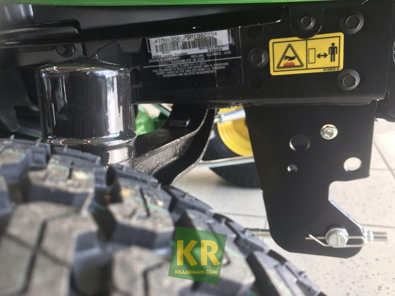 X350 John Deere - Zāles pļāvējs: foto 2 X350 John Deere - Zāles pļāvējs: foto 2
