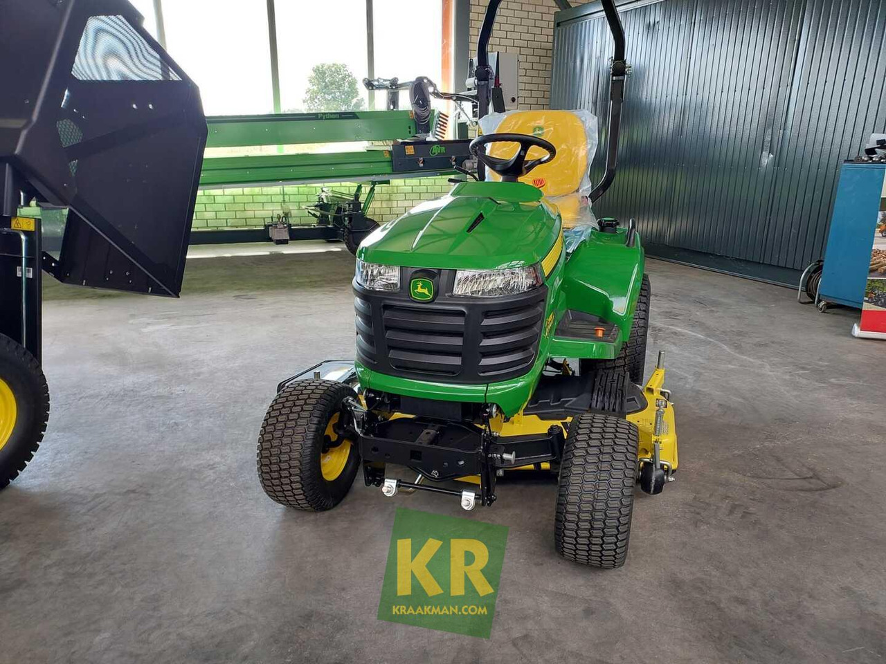 X940 John Deere - Zāles pļāvējs: foto 2 X940 John Deere - Zāles pļāvējs: foto 2