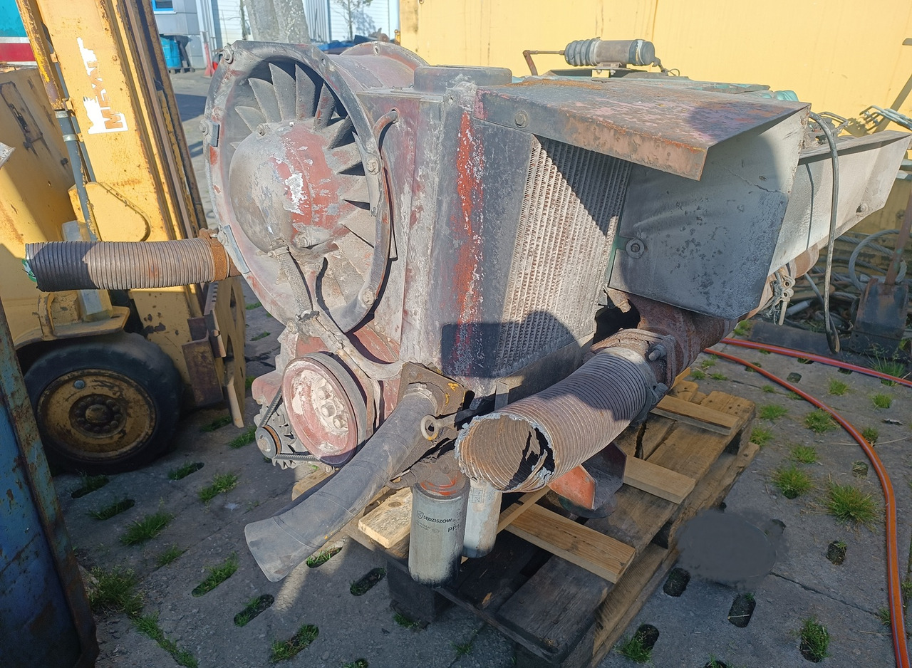 DEUTZ F 10 L 413 F F10L413F 256 HP / 305 HP - Dzinējs un rezerves daļas - Industriālā iekārta: foto 3 DEUTZ F 10 L 413 F F10L413F 256 HP / 305 HP - Dzinējs un rezerves daļas - Industriālā iekārta: foto 3