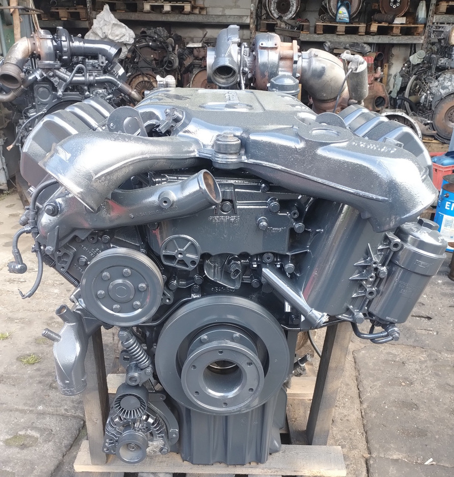 MERCEDES ACTROS OM501 LA 541 V6 MP2 MP3 EURO 5 - Dzinējs un rezerves daļas: foto 3 MERCEDES ACTROS OM501 LA 541 V6 MP2 MP3 EURO 5 - Dzinējs un rezerves daļas: foto 3