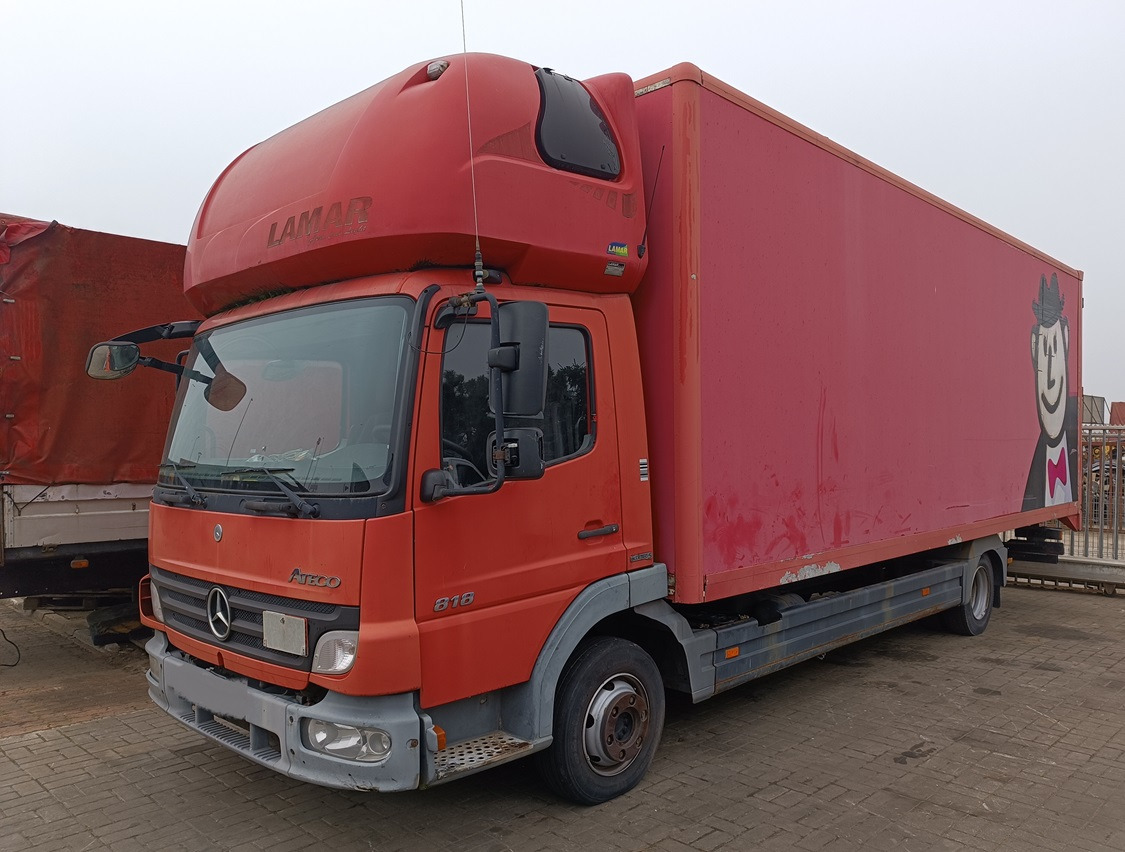 MERCEDES-BENZ ATEGO II 818 - Kravas automašīna ar slēgto virsbūvi: foto 1 MERCEDES-BENZ ATEGO II 818 - Kravas automašīna ar slēgto virsbūvi: foto 1