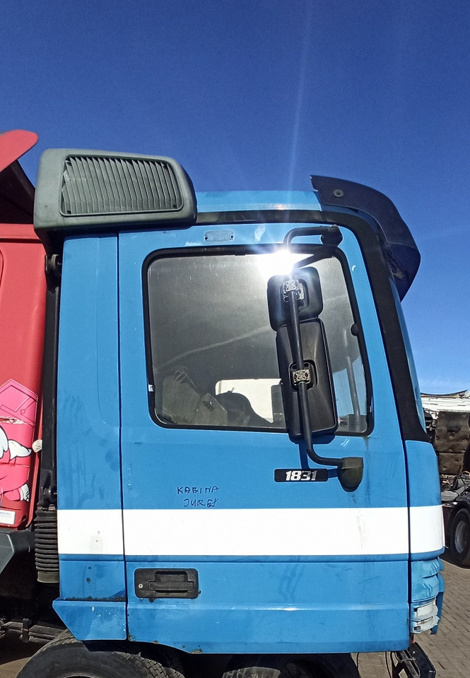 MERCEDES-BENZ Actros MP1 1831 1835 1840 1843 Low tunnel - Kabīne - Kravas automašīna: foto 2 MERCEDES-BENZ Actros MP1 1831 1835 1840 1843 Low tunnel - Kabīne - Kravas automašīna: foto 2