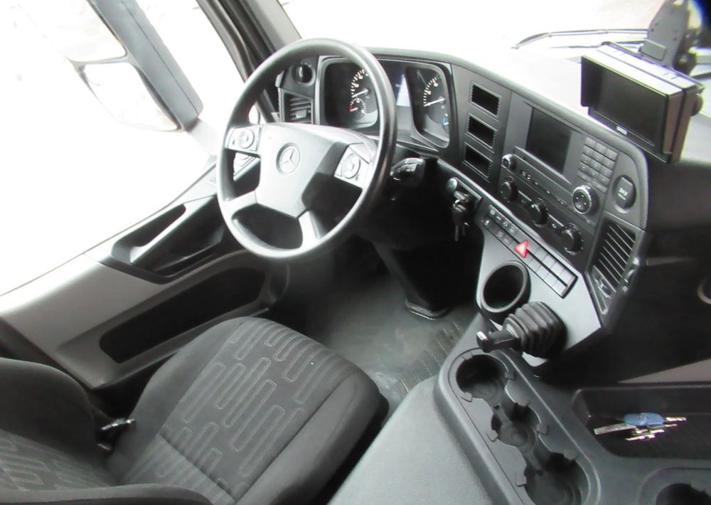 Mercedes-Benz Antos 1830 - Atkritumu vedējs: foto 3 Mercedes-Benz Antos 1830 - Atkritumu vedējs: foto 3