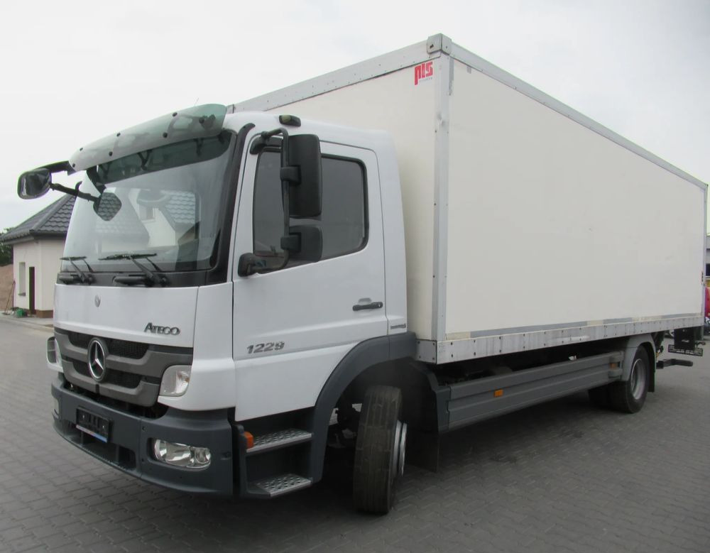 Mercedes-Benz Atego 1224 - Kravas automašīna refrižerators: foto 1 Mercedes-Benz Atego 1224 - Kravas automašīna refrižerators: foto 1