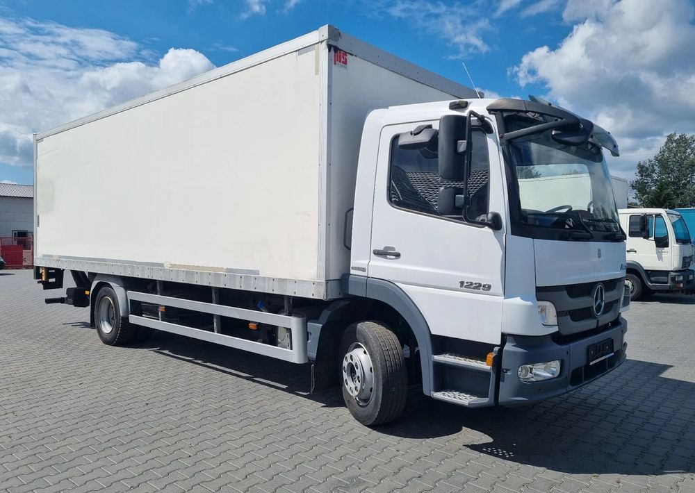 Mercedes-Benz Atego 1224 - Kravas automašīna refrižerators: foto 2 Mercedes-Benz Atego 1224 - Kravas automašīna refrižerators: foto 2