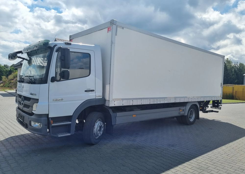 Mercedes-Benz Atego 1224 - Kravas automašīna refrižerators: foto 1 Mercedes-Benz Atego 1224 - Kravas automašīna refrižerators: foto 1