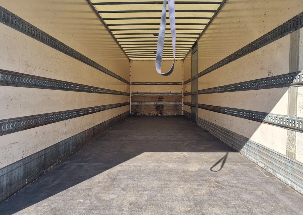 Renault Premium 270 - Kravas automašīna ar slēgto virsbūvi: foto 5 Renault Premium 270 - Kravas automašīna ar slēgto virsbūvi: foto 5