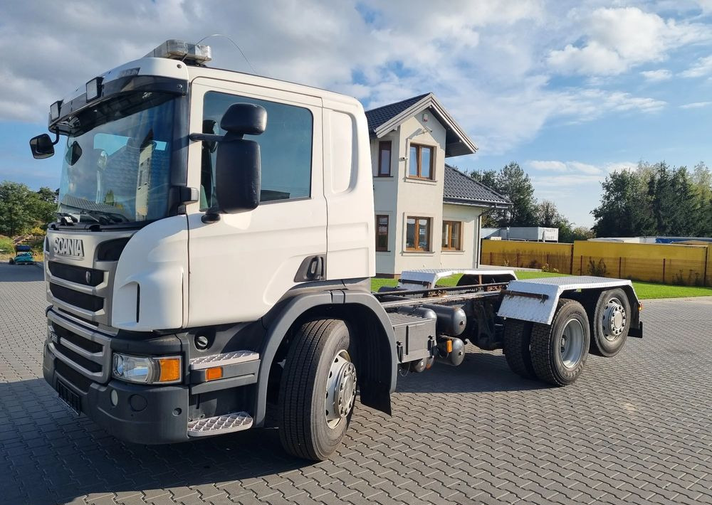 Scania P360 - Šasija kravas automašīna: foto 1 Scania P360 - Šasija kravas automašīna: foto 1