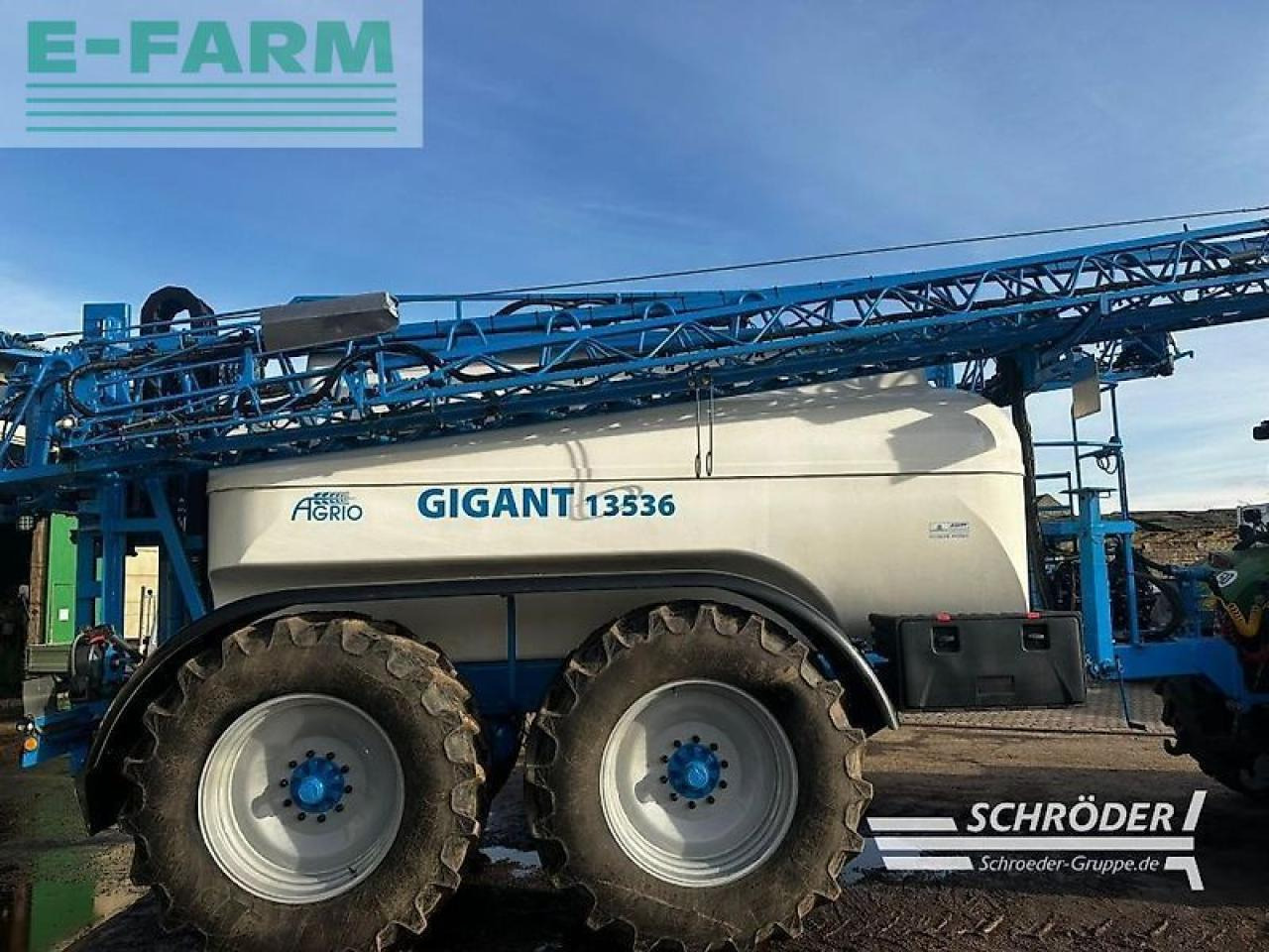 Agrio agrio gigant 13500 - Piekabināmais miglotājs: foto 3 Agrio agrio gigant 13500 - Piekabināmais miglotājs: foto 3