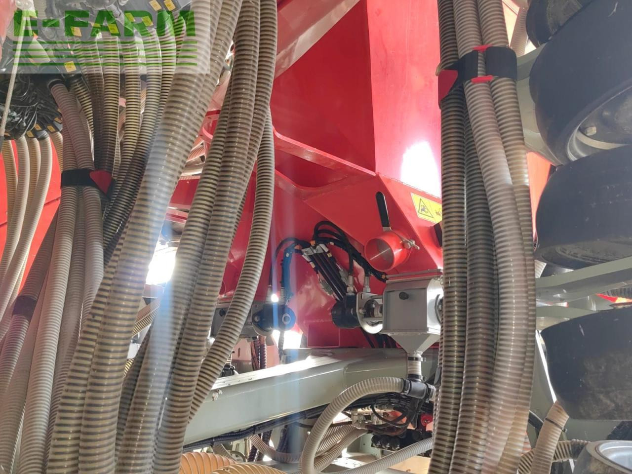 Kombinētā sējmašīna Amazone Novag T- Force Plus 950: foto 25