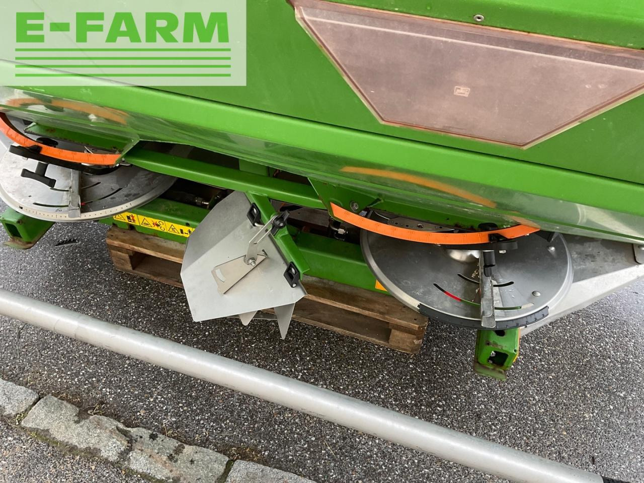 Minerālmēslu izkliedētājs Amazone ZA-M ultra 3000: foto 11