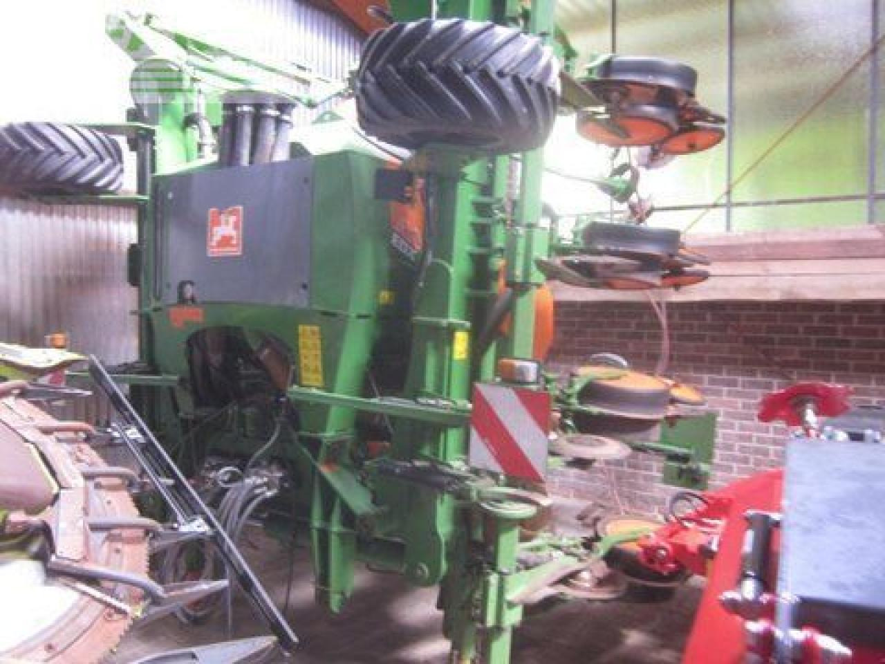 Amazone edx 6000 -2c xpress, 8-reiher - Precīzās izsējas sējmašīna: foto 2 Amazone edx 6000 -2c xpress, 8-reiher - Precīzās izsējas sējmašīna: foto 2