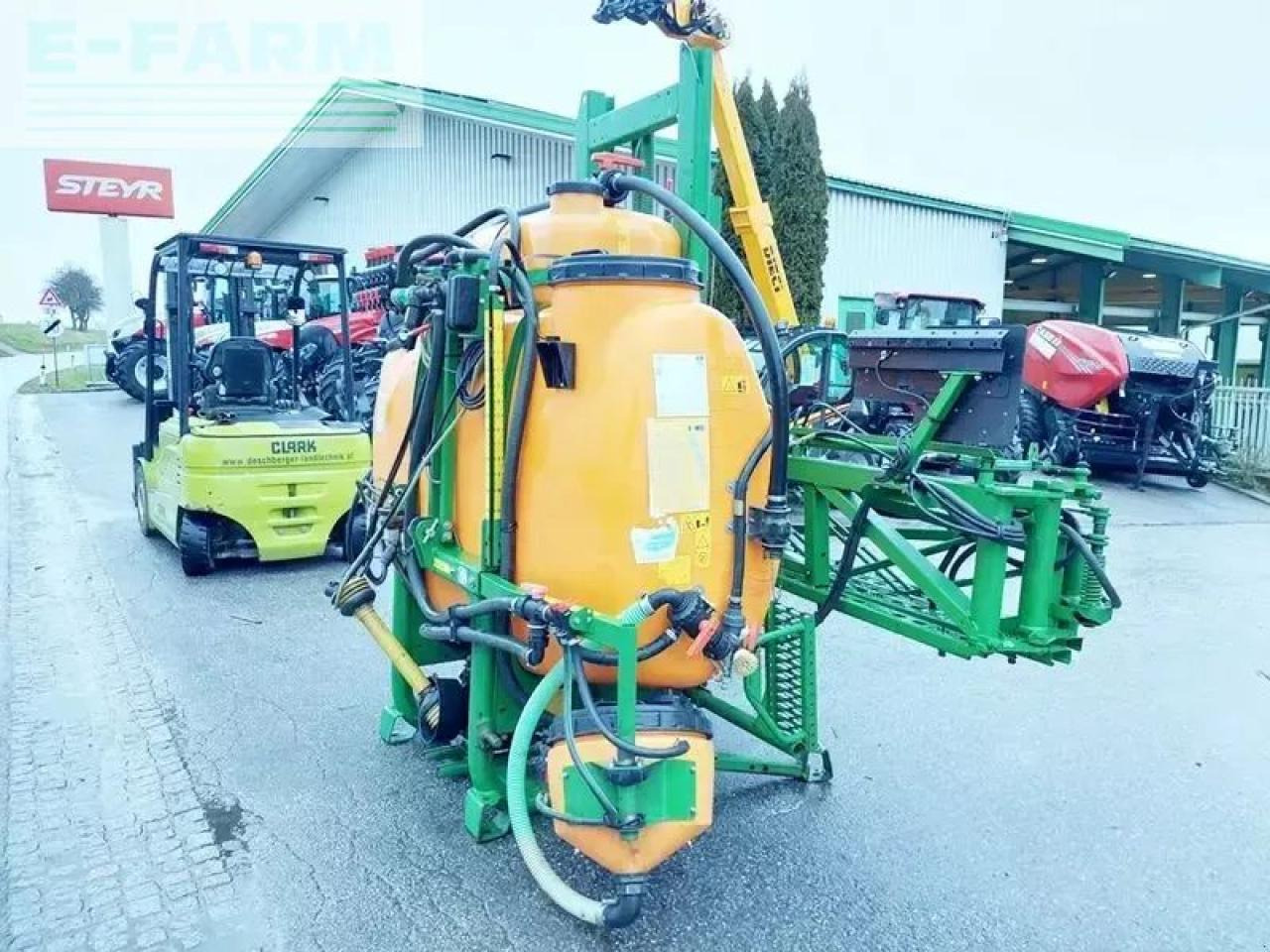 Amazone uf 1000 feldspritze - Piekabināmais miglotājs: foto 1 Amazone uf 1000 feldspritze - Piekabināmais miglotājs: foto 1