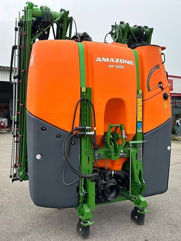Amazone uf 1302 - Piekabināmais miglotājs: foto 1 Amazone uf 1302 - Piekabināmais miglotājs: foto 1