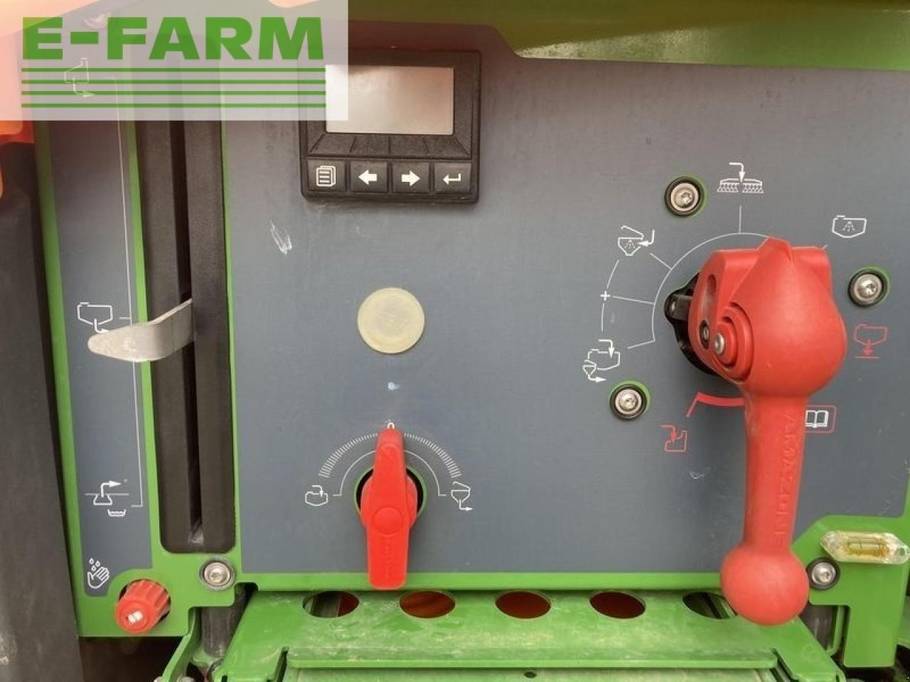 Amazone uf 2002, 25 cm düsenabstand - Uzkarināmais miglotājs: foto 5 Amazone uf 2002, 25 cm düsenabstand - Uzkarināmais miglotājs: foto 5