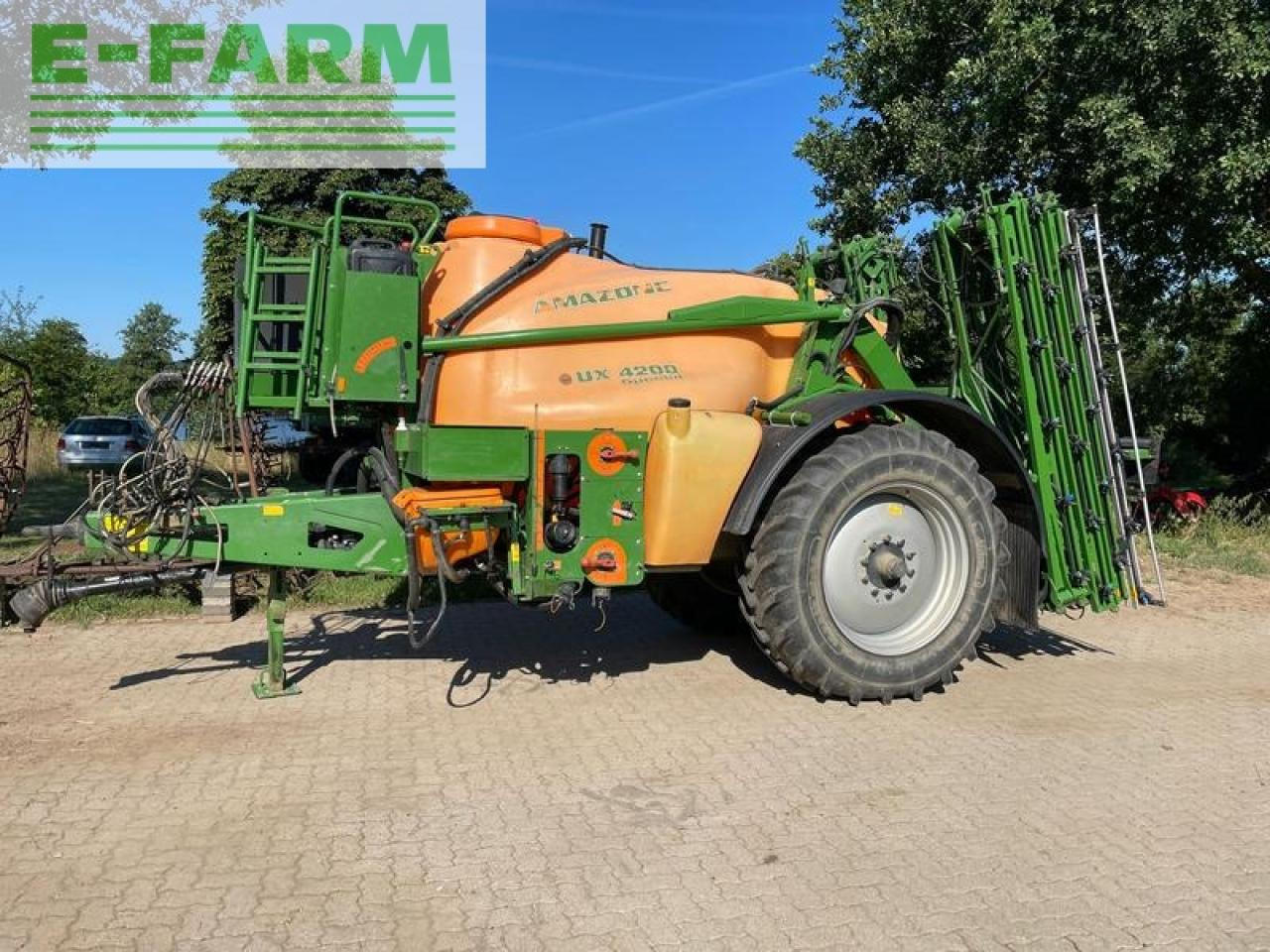 Amazone ux 4200 special - Piekabināmais miglotājs: foto 1 Amazone ux 4200 special - Piekabināmais miglotājs: foto 1
