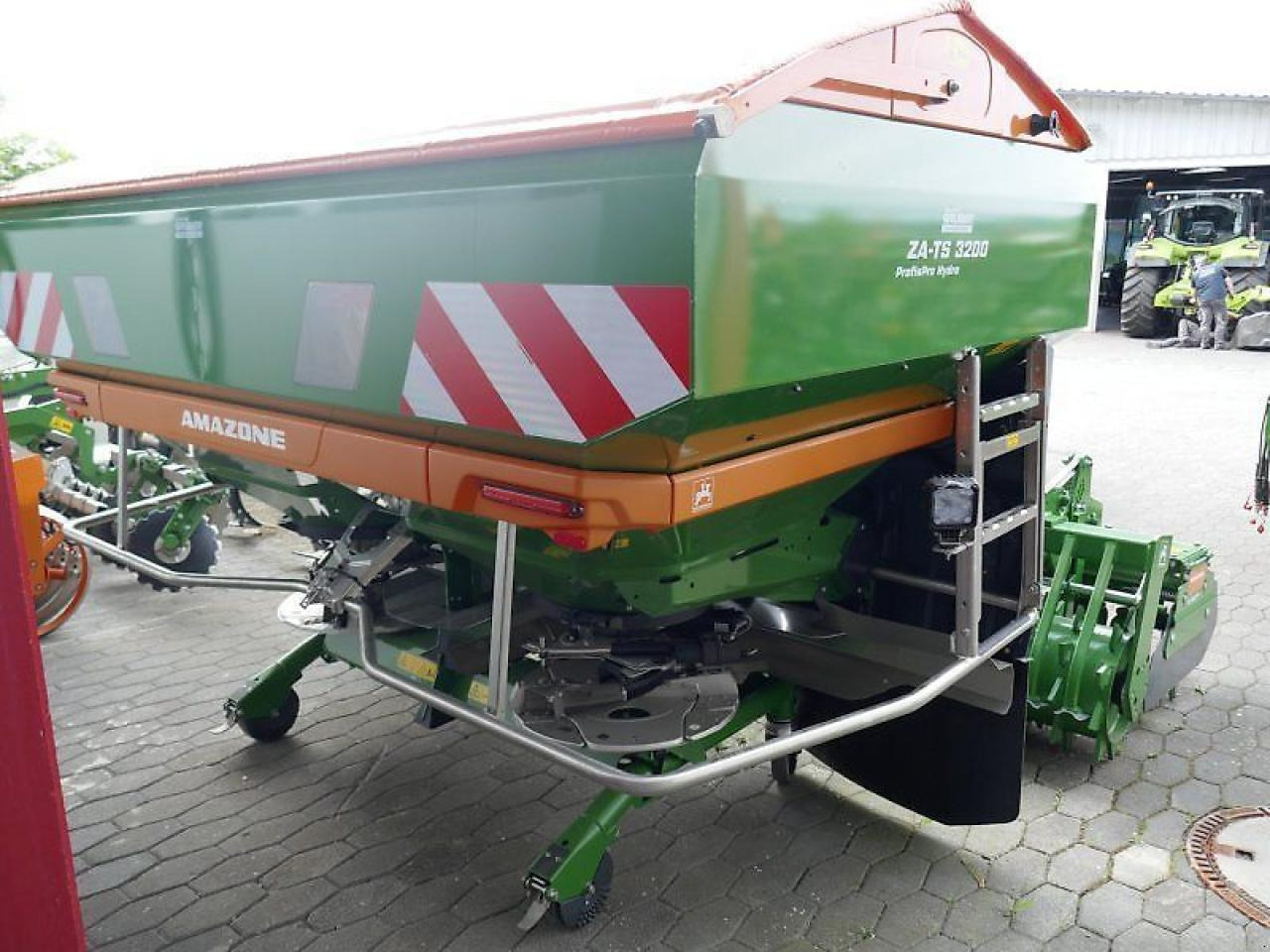 Amazone za-ts profis hydro 3200 - abgelagert top ausstattung! - Minerālmēslu izkliedētājs: foto 3 Amazone za-ts profis hydro 3200 - abgelagert top ausstattung! - Minerālmēslu izkliedētājs: foto 3