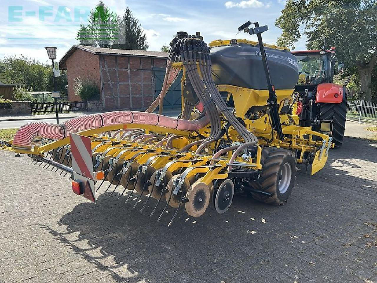 Bednar omega oo 3000 l - Sējmašīna: foto 4 Bednar omega oo 3000 l - Sējmašīna: foto 4