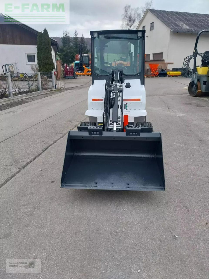 Bobcat l 28 - Mini-ekskavators: foto 3 Bobcat l 28 - Mini-ekskavators: foto 3