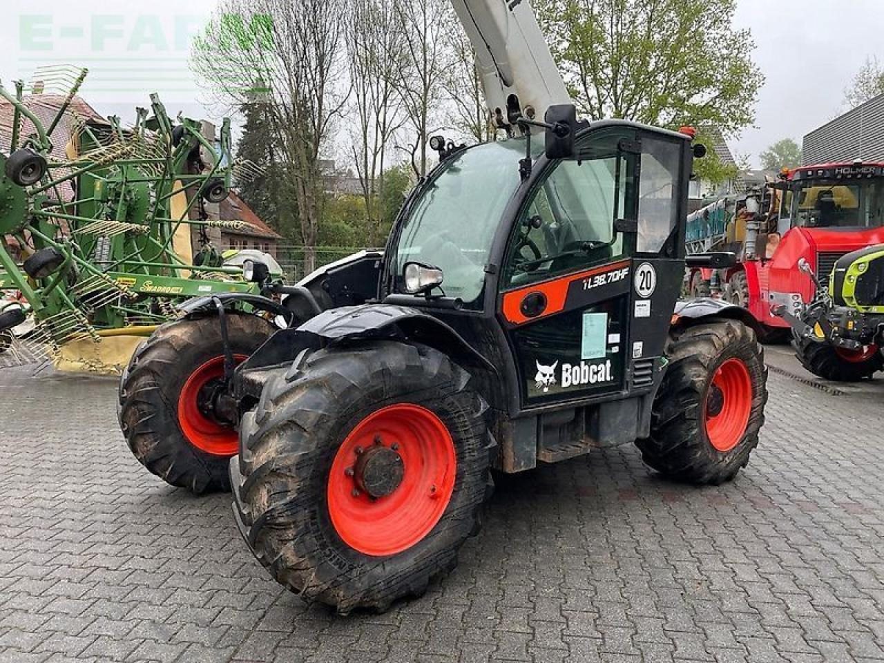 Bobcat tl38.70 - Teleskopiskais iekrāvējs: foto 2 Bobcat tl38.70 - Teleskopiskais iekrāvējs: foto 2