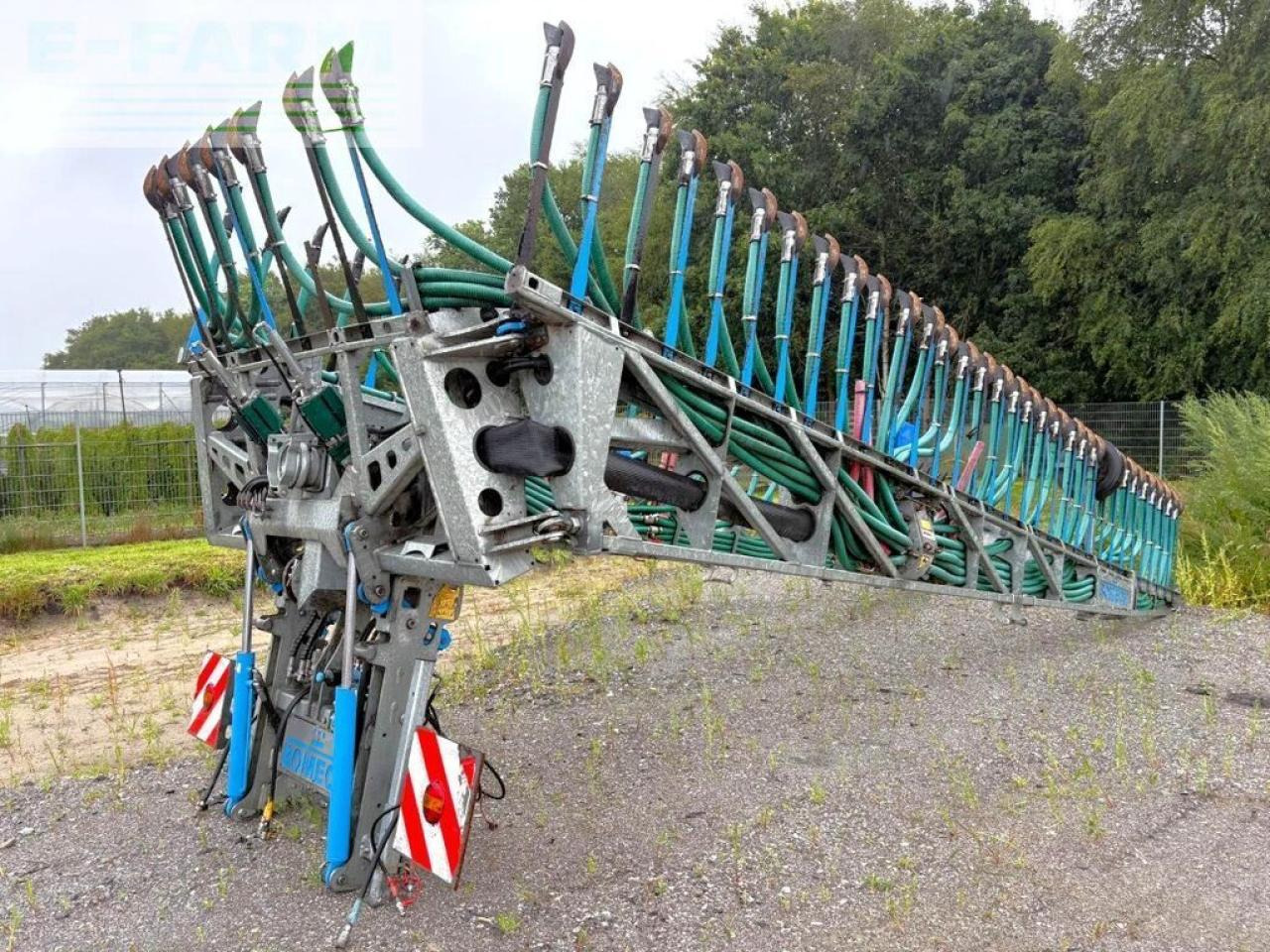 Bomech multi 18, gülle schleppschuhverteiler - Laistīšanas sistēma: foto 1 Bomech multi 18, gülle schleppschuhverteiler - Laistīšanas sistēma: foto 1