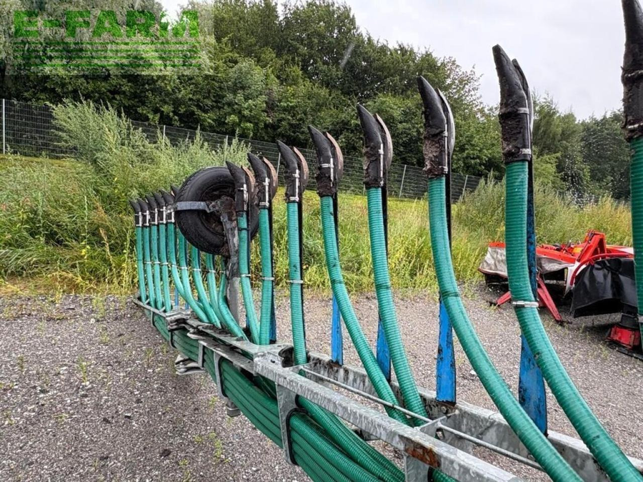 Bomech multi 18, gülle schleppschuhverteiler - Laistīšanas sistēma: foto 4 Bomech multi 18, gülle schleppschuhverteiler - Laistīšanas sistēma: foto 4
