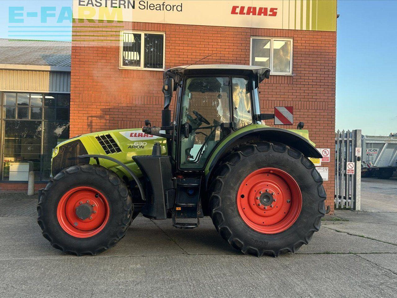 CLAAS ARION 630 - Traktors: foto 2 CLAAS ARION 630 - Traktors: foto 2