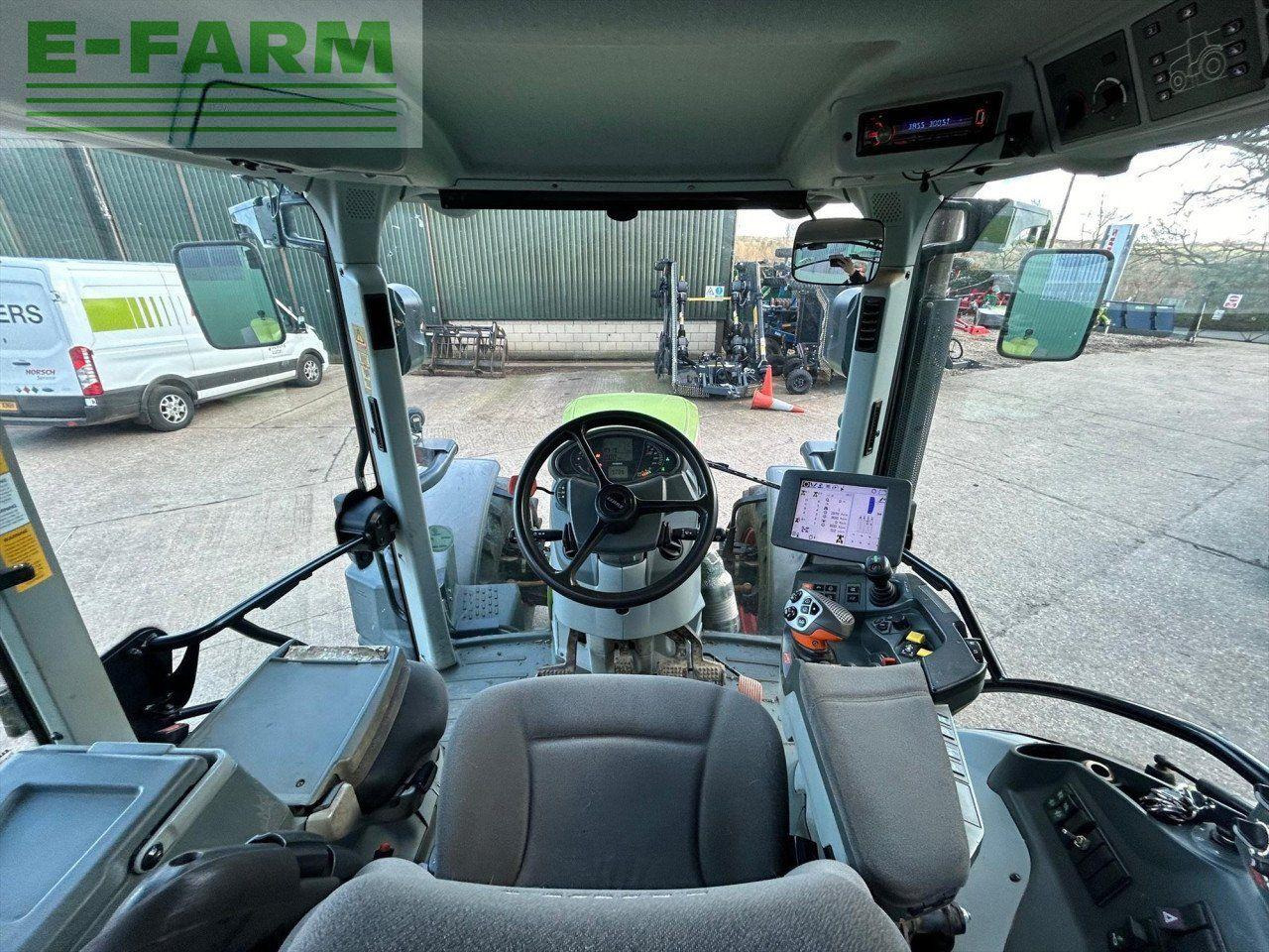 Traktors CLAAS ARION 650 T3B: foto 10