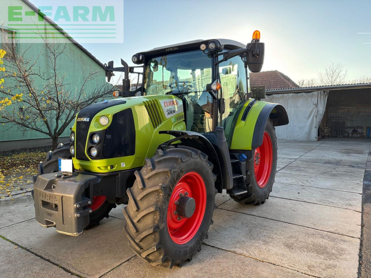 CLAAS Arion 440 - Traktors: foto 1 CLAAS Arion 440 - Traktors: foto 1