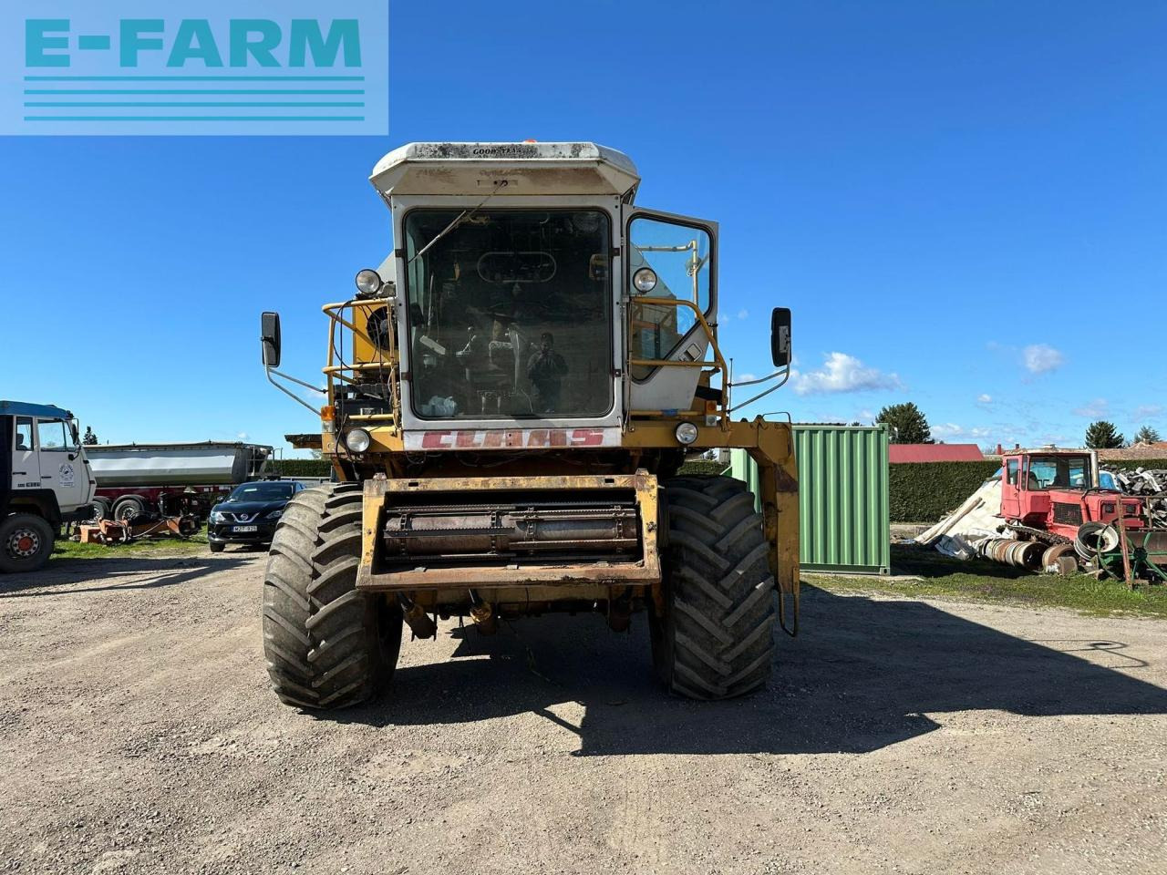 CLAAS Dominator 106 - Labības kombains: foto 2 CLAAS Dominator 106 - Labības kombains: foto 2