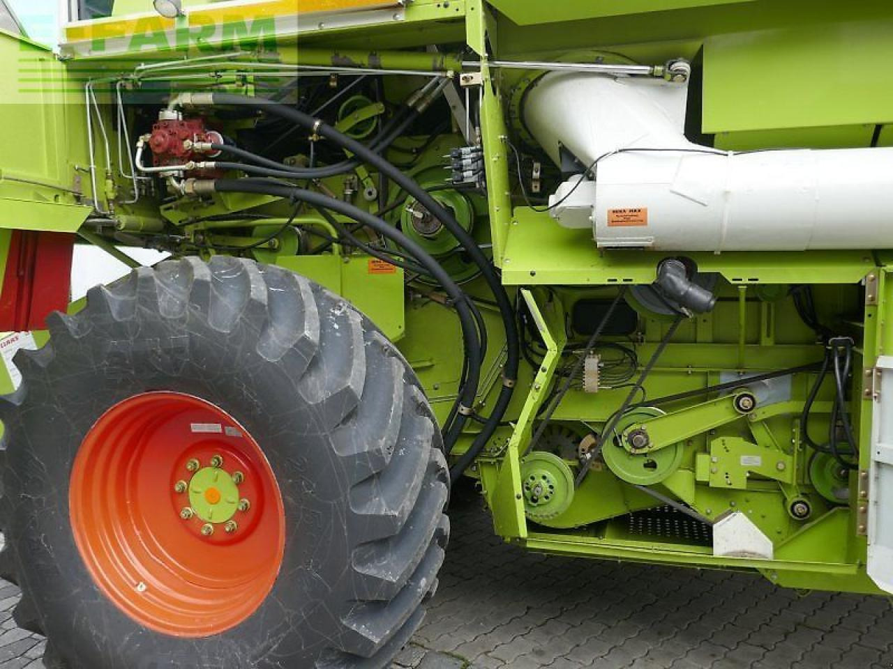 CLAAS Dominator 208 Mega - Labības kombains: foto 5 CLAAS Dominator 208 Mega - Labības kombains: foto 5