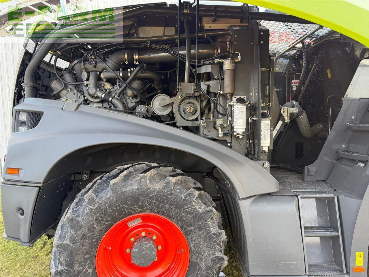 CLAAS JAGUAR 970 4WD - Lopbarības kombains: foto 4 CLAAS JAGUAR 970 4WD - Lopbarības kombains: foto 4