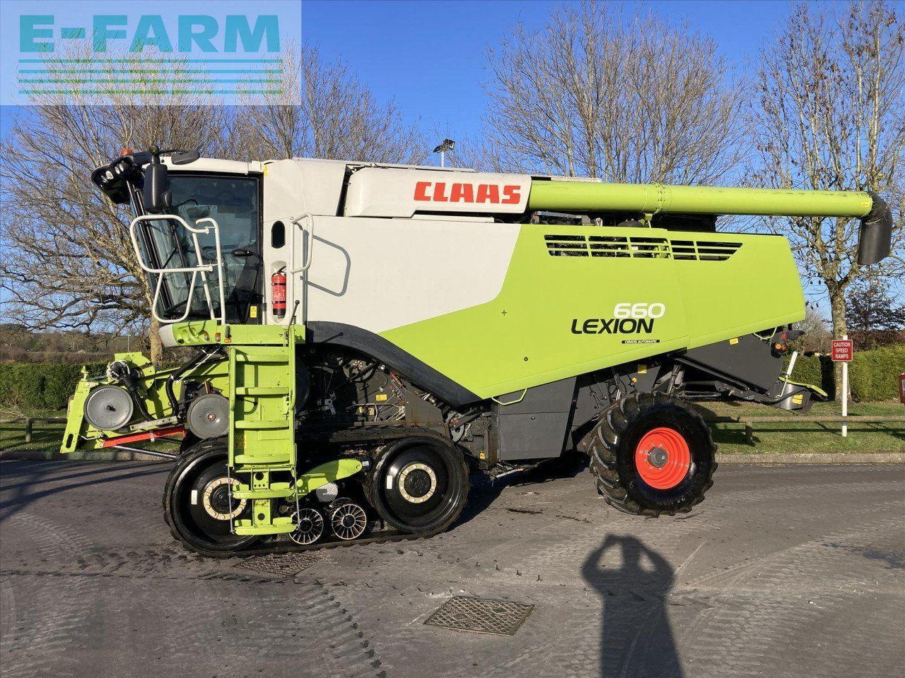CLAAS LEXION 660TT WITH V770 CUTTERBAR - Labības kombains: foto 2 CLAAS LEXION 660TT WITH V770 CUTTERBAR - Labības kombains: foto 2