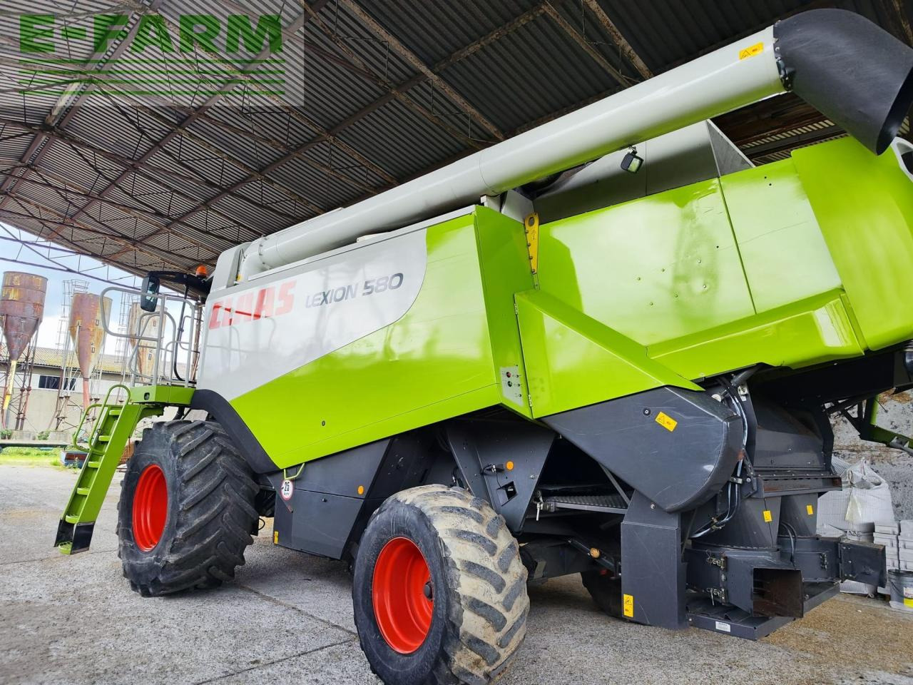 CLAAS Lexion 580 - Labības kombains: foto 2 CLAAS Lexion 580 - Labības kombains: foto 2