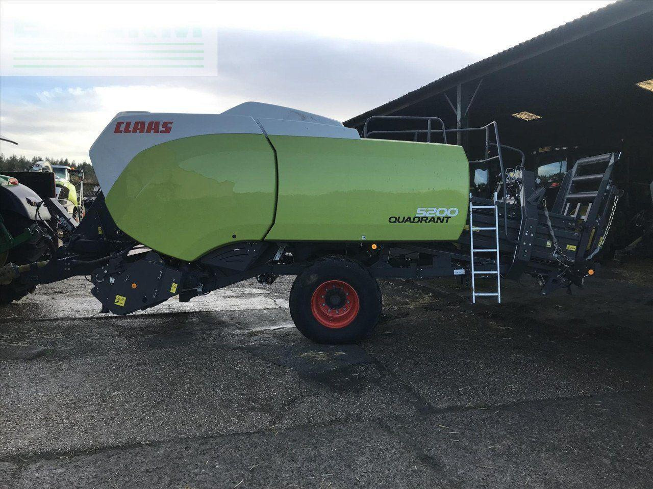 CLAAS QUADRANT 5200 RF - Kīpu prese: foto 1 CLAAS QUADRANT 5200 RF - Kīpu prese: foto 1