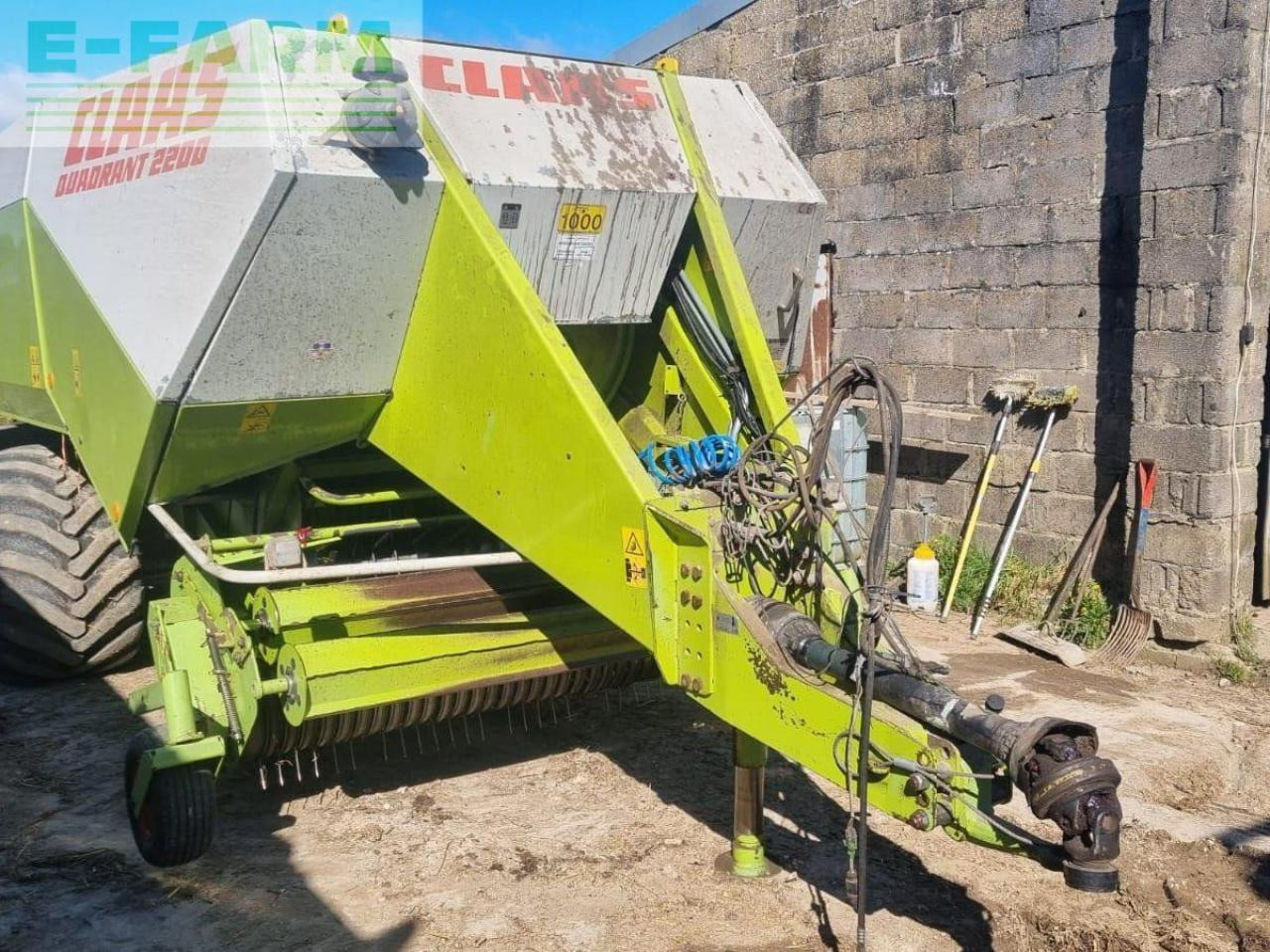 CLAAS USED 2001 QUADRANT 2200 - Kīpu prese: foto 2 CLAAS USED 2001 QUADRANT 2200 - Kīpu prese: foto 2