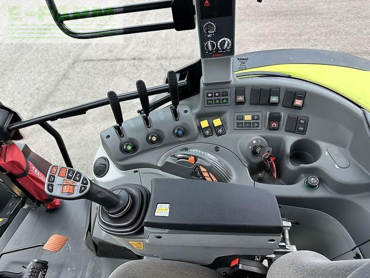 Traktors CLAAS arion 410 stage v (cis): foto 18