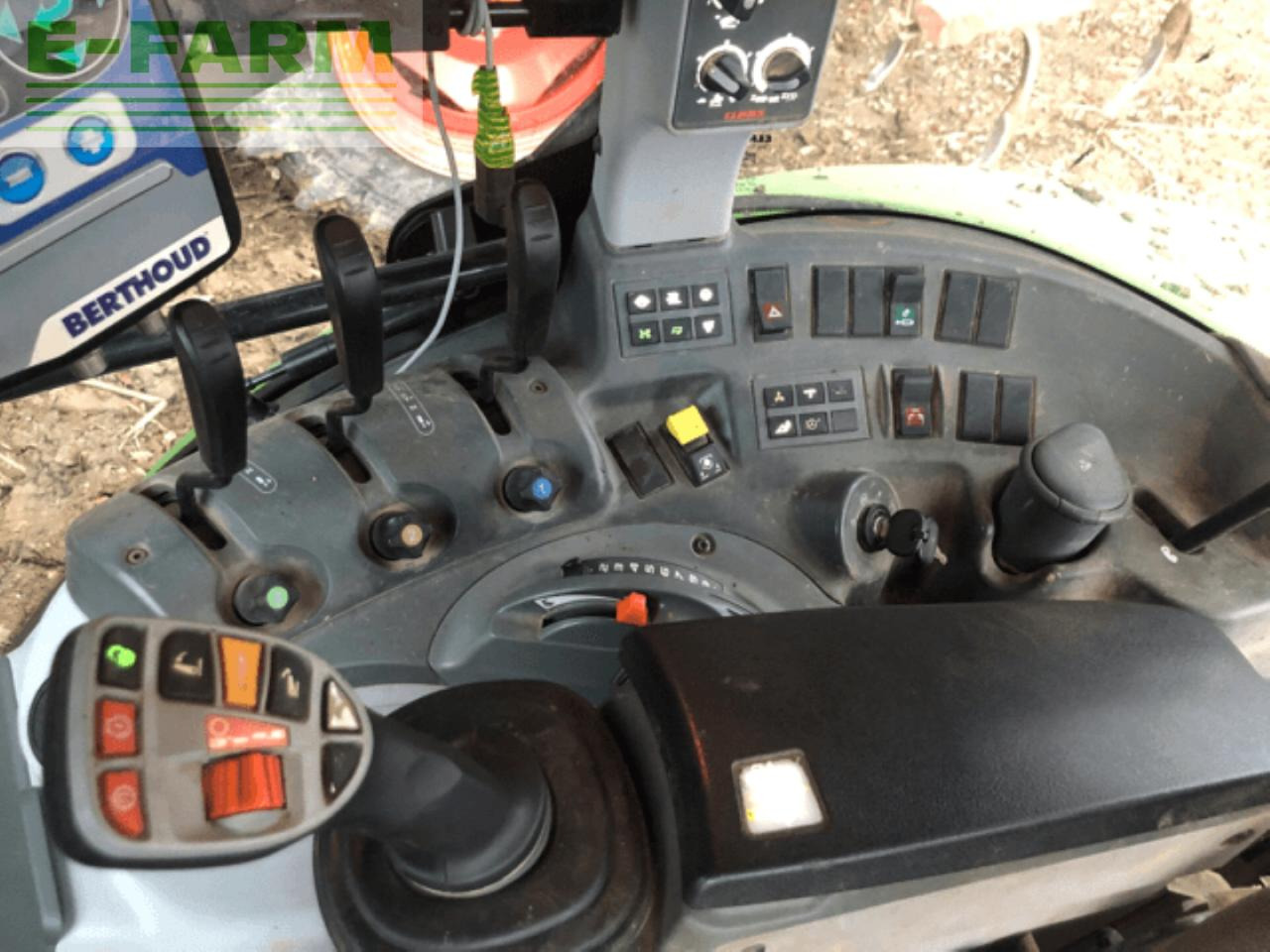 CLAAS arion 420 (a32/200) - Traktors: foto 3 CLAAS arion 420 (a32/200) - Traktors: foto 3