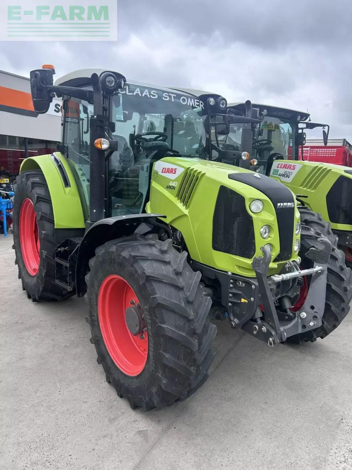 CLAAS arion 440 stage v tradition - Traktors: foto 2 CLAAS arion 440 stage v tradition - Traktors: foto 2