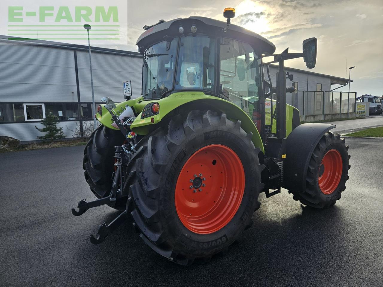 CLAAS arion 470 stage v (cis+) - Traktors: foto 5 CLAAS arion 470 stage v (cis+) - Traktors: foto 5