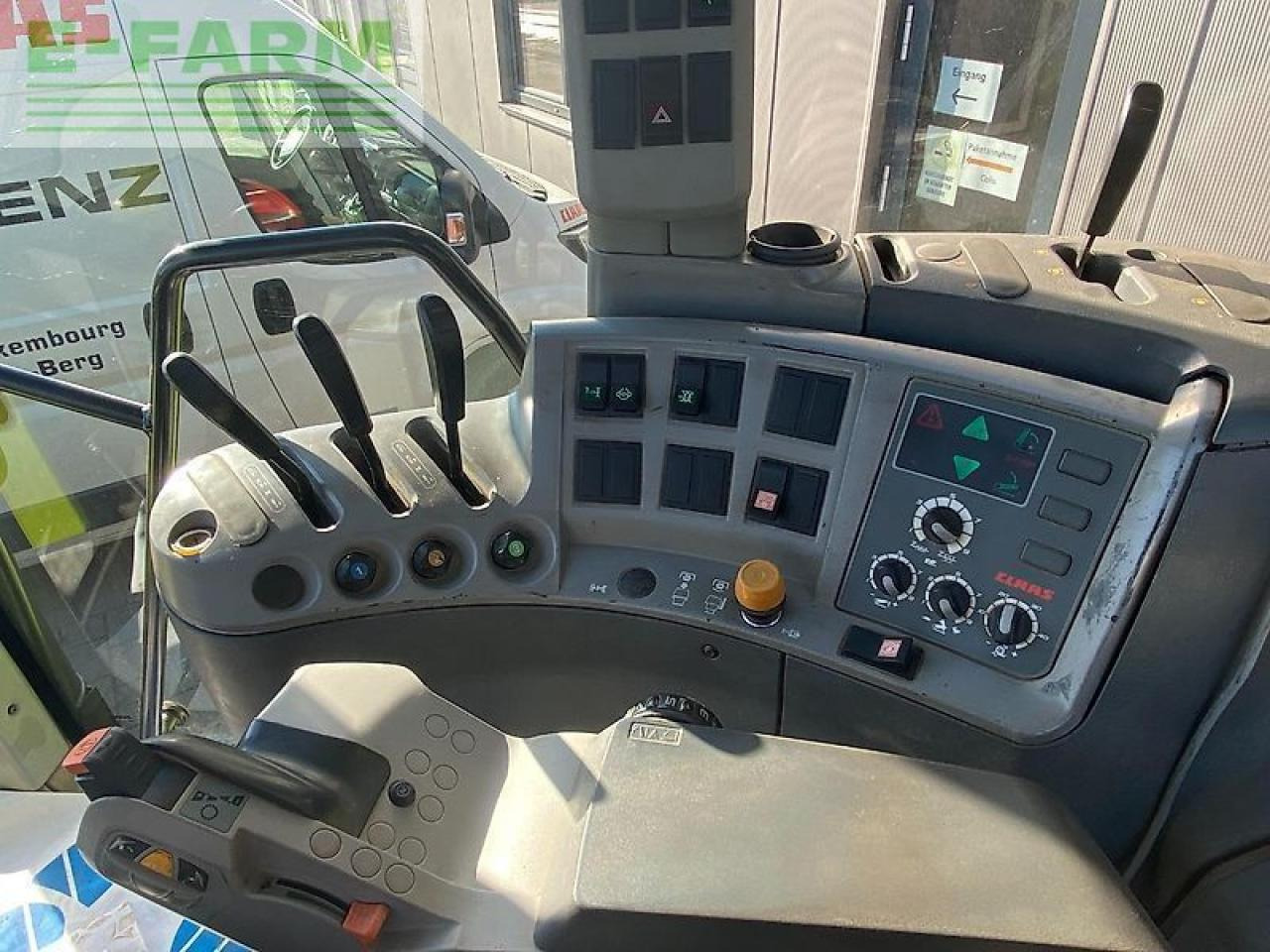CLAAS arion 520 - Traktors: foto 4 CLAAS arion 520 - Traktors: foto 4