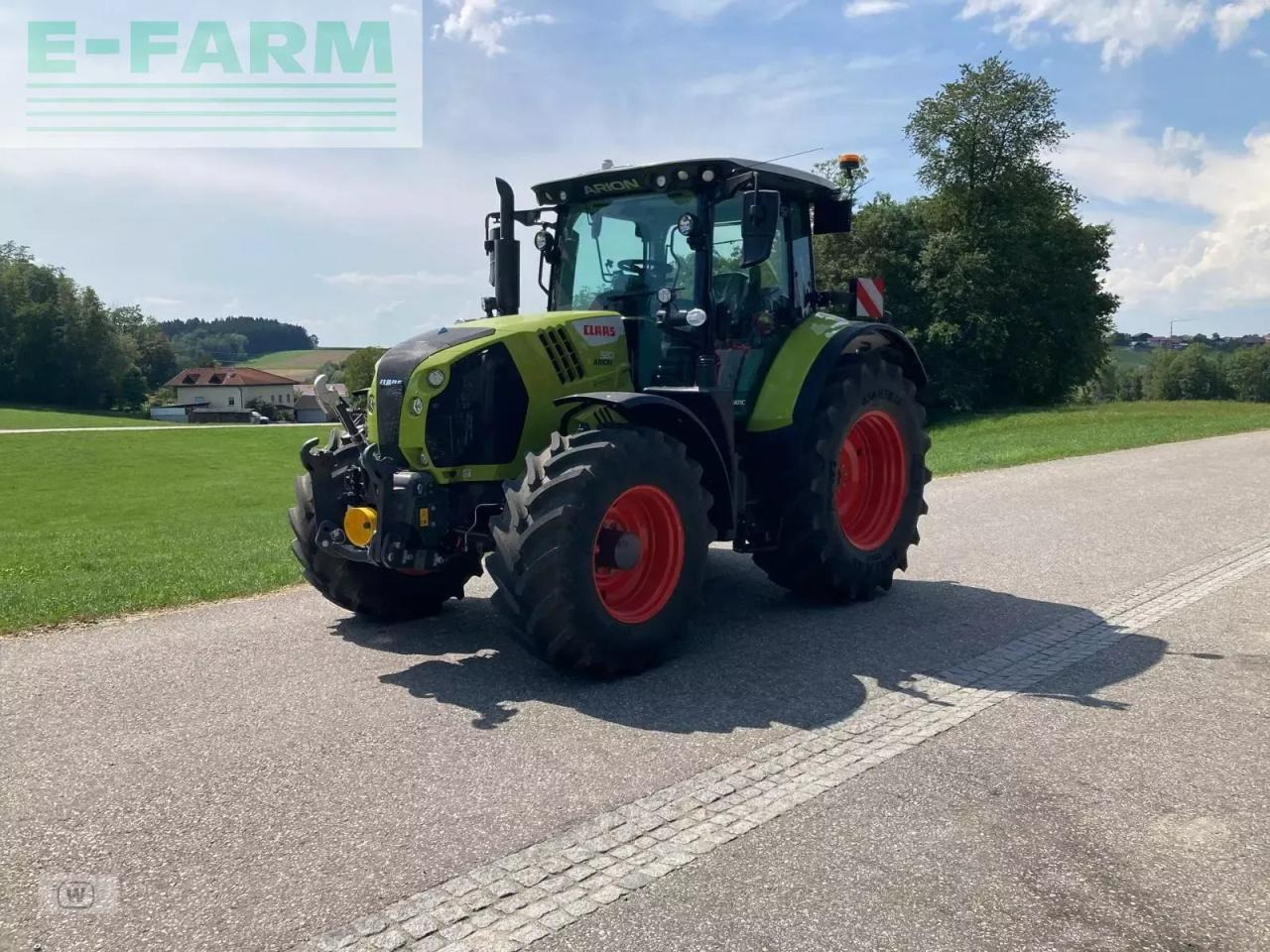 CLAAS arion 530 cmatic - Traktors: foto 1 CLAAS arion 530 cmatic - Traktors: foto 1