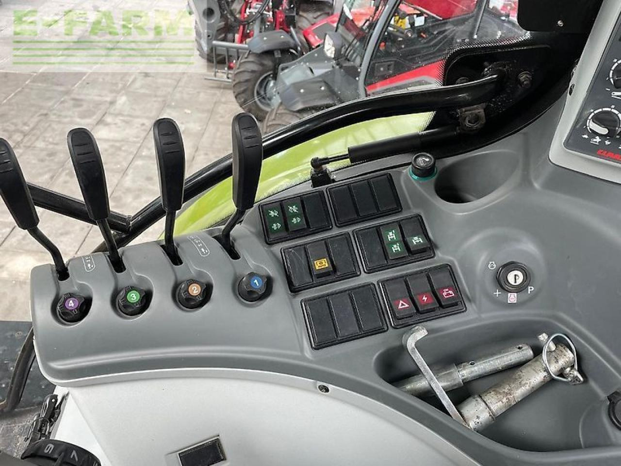 Traktors CLAAS arion 550 hexashift cis HEXASHIFT CIS: foto 10