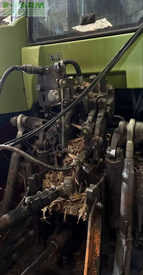 Traktors CLAAS arion 640: foto 9