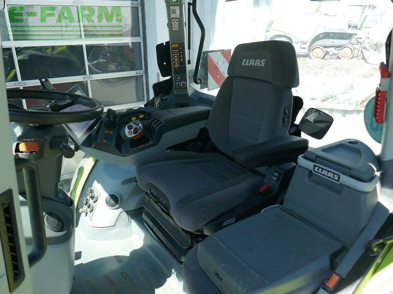 Traktors CLAAS arion 660 cmatic cebis CMATIC CEBIS: foto 8
