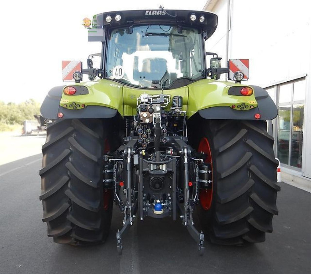 CLAAS axion 800 cis+ hexashift HEXASHIFT CIS+ - Traktors: foto 3 CLAAS axion 800 cis+ hexashift HEXASHIFT CIS+ - Traktors: foto 3