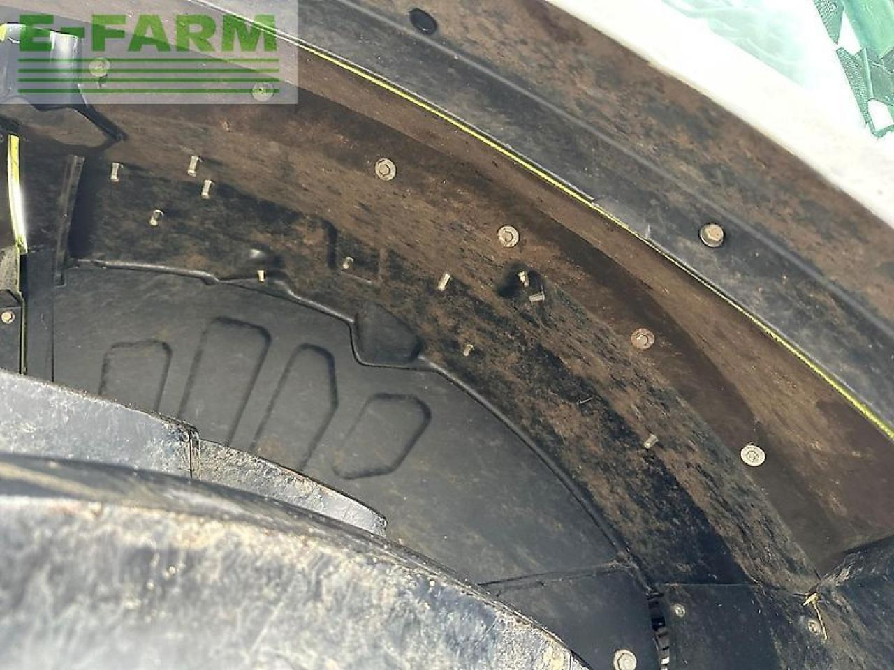 Traktors CLAAS axion 810: foto 29
