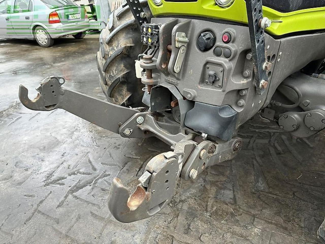 Traktors CLAAS axion 810: foto 9